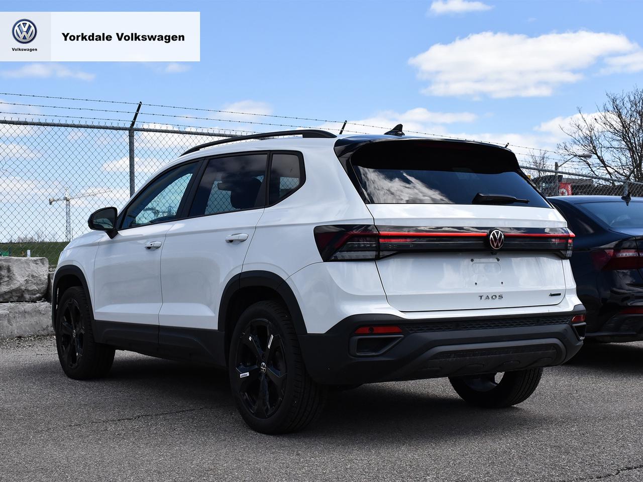 2026 Volkswagen Taos Comfortline "Black Edition" Photo