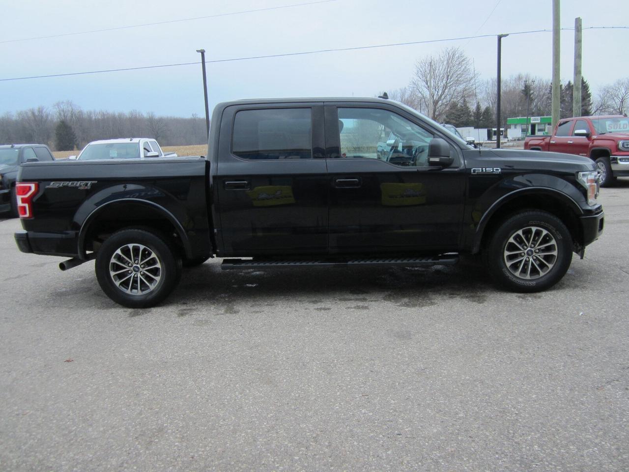 2019 Ford F-150 XLT SPORT CREW 4X4 5.0L NO ACCIDENTS Photo