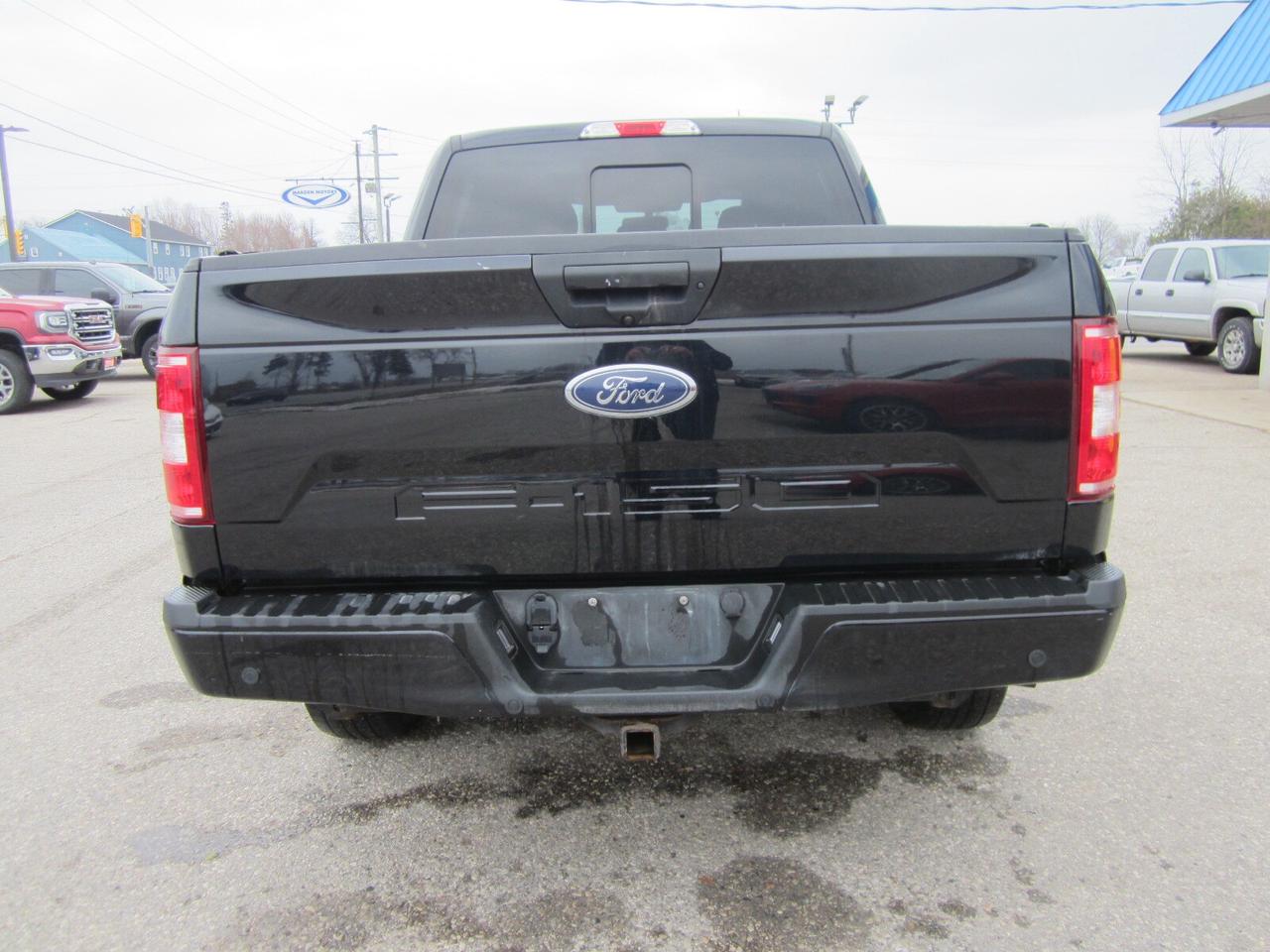 2019 Ford F-150 XLT SPORT CREW 4X4 5.0L NO ACCIDENTS Photo