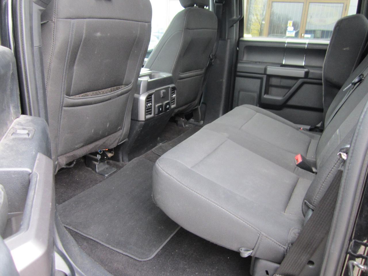 2019 Ford F-150 XLT SPORT CREW 4X4 5.0L NO ACCIDENTS Photo