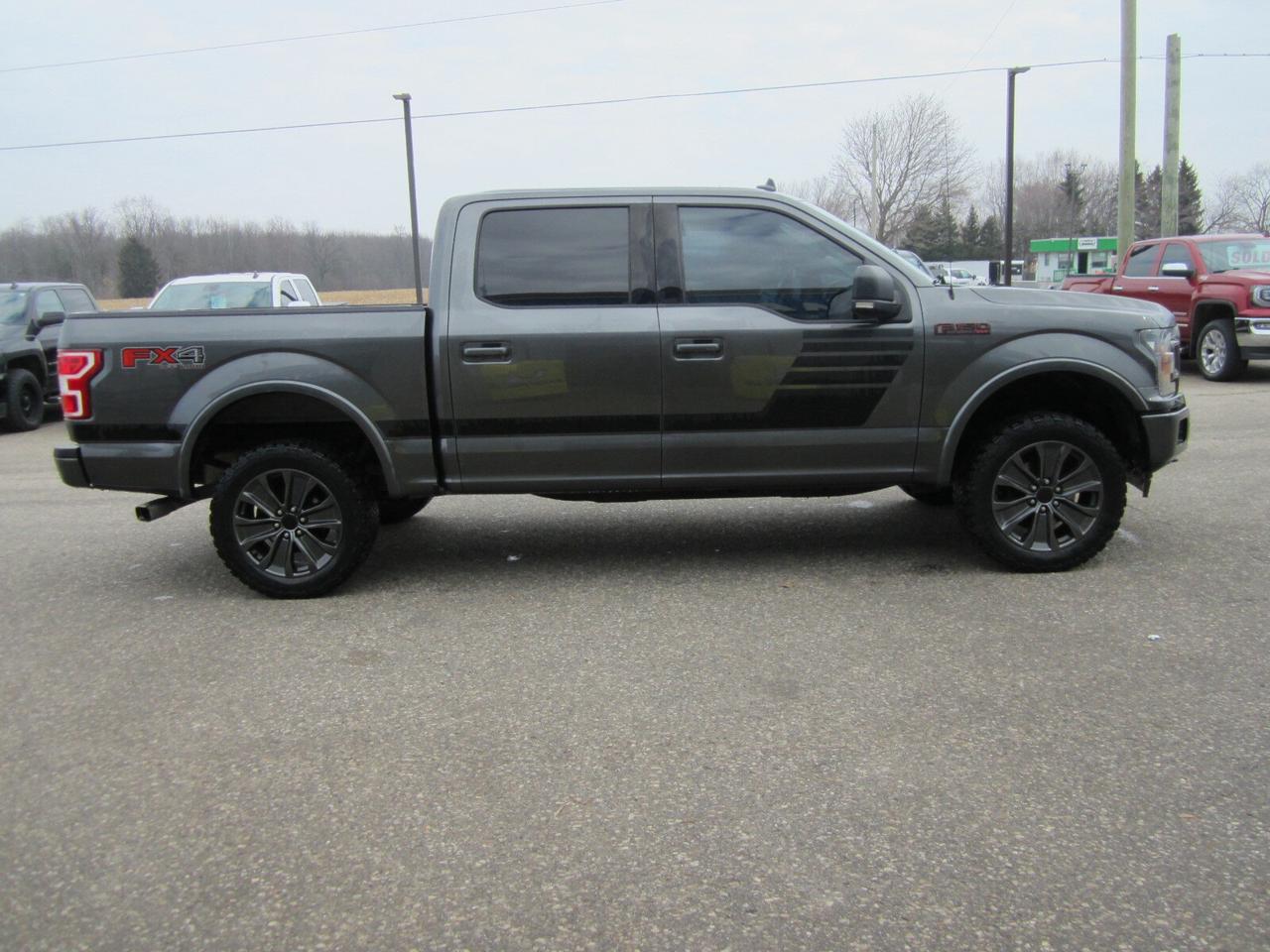 2018 Ford F-150 SPORT FX4 5.0L ONE OWNER NO ACCIDENTS Photo