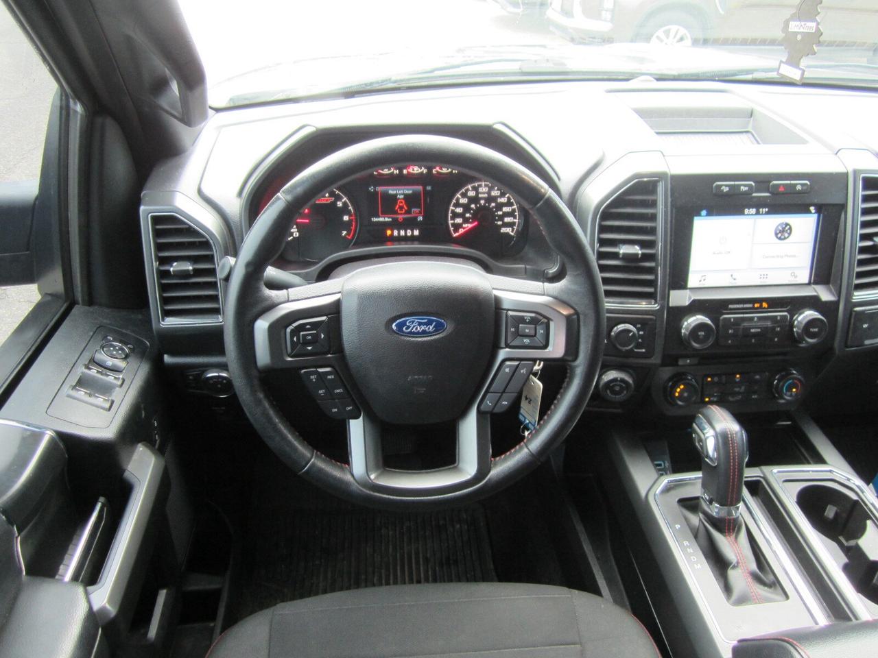 2018 Ford F-150 SPORT FX4 5.0L ONE OWNER NO ACCIDENTS Photo