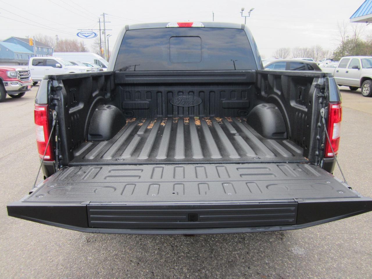 2018 Ford F-150 SPORT FX4 5.0L ONE OWNER NO ACCIDENTS Photo