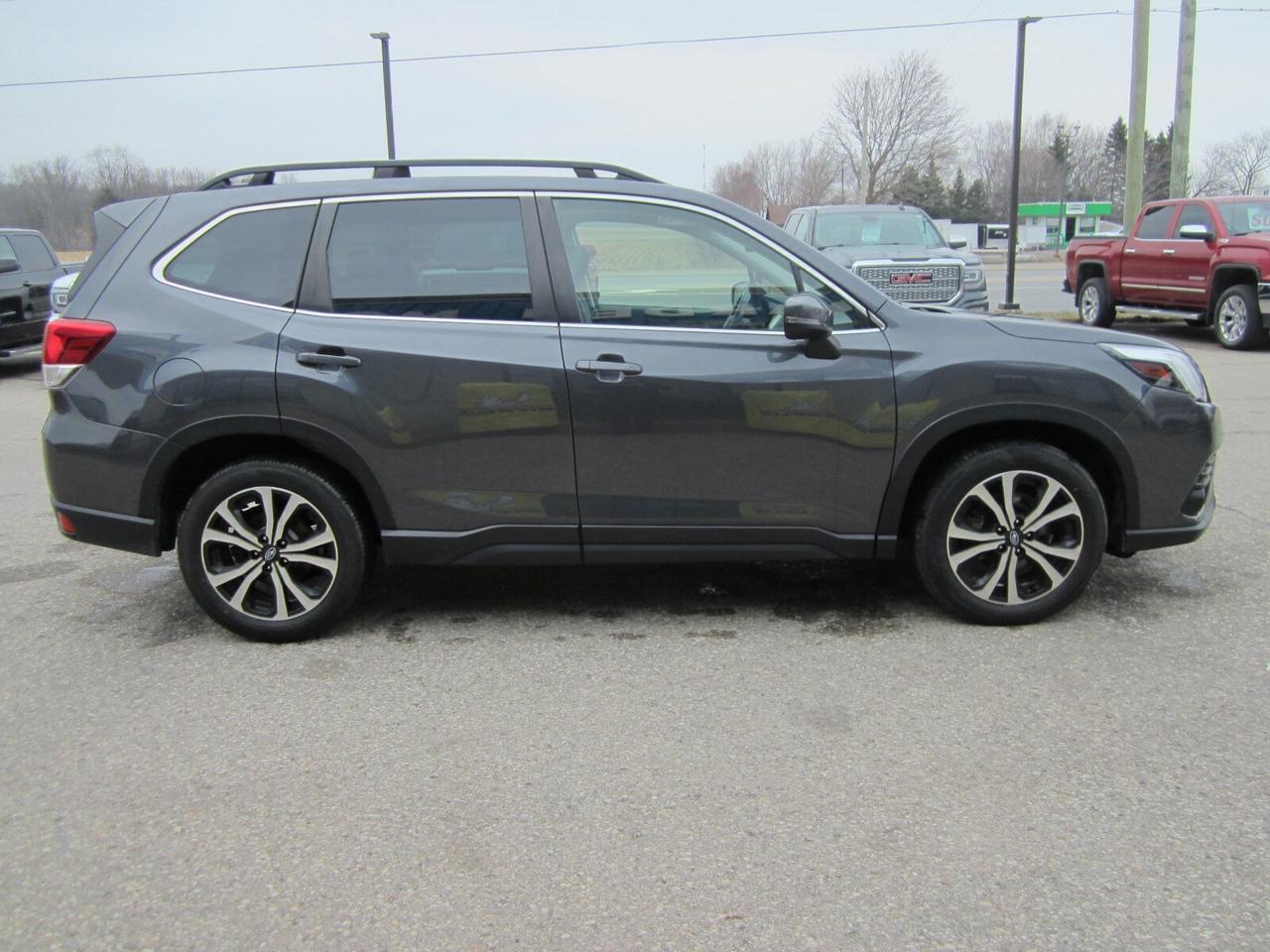 2022 Subaru Forester Limited CVT ONE OWNER NO ACCIDENTS Photo