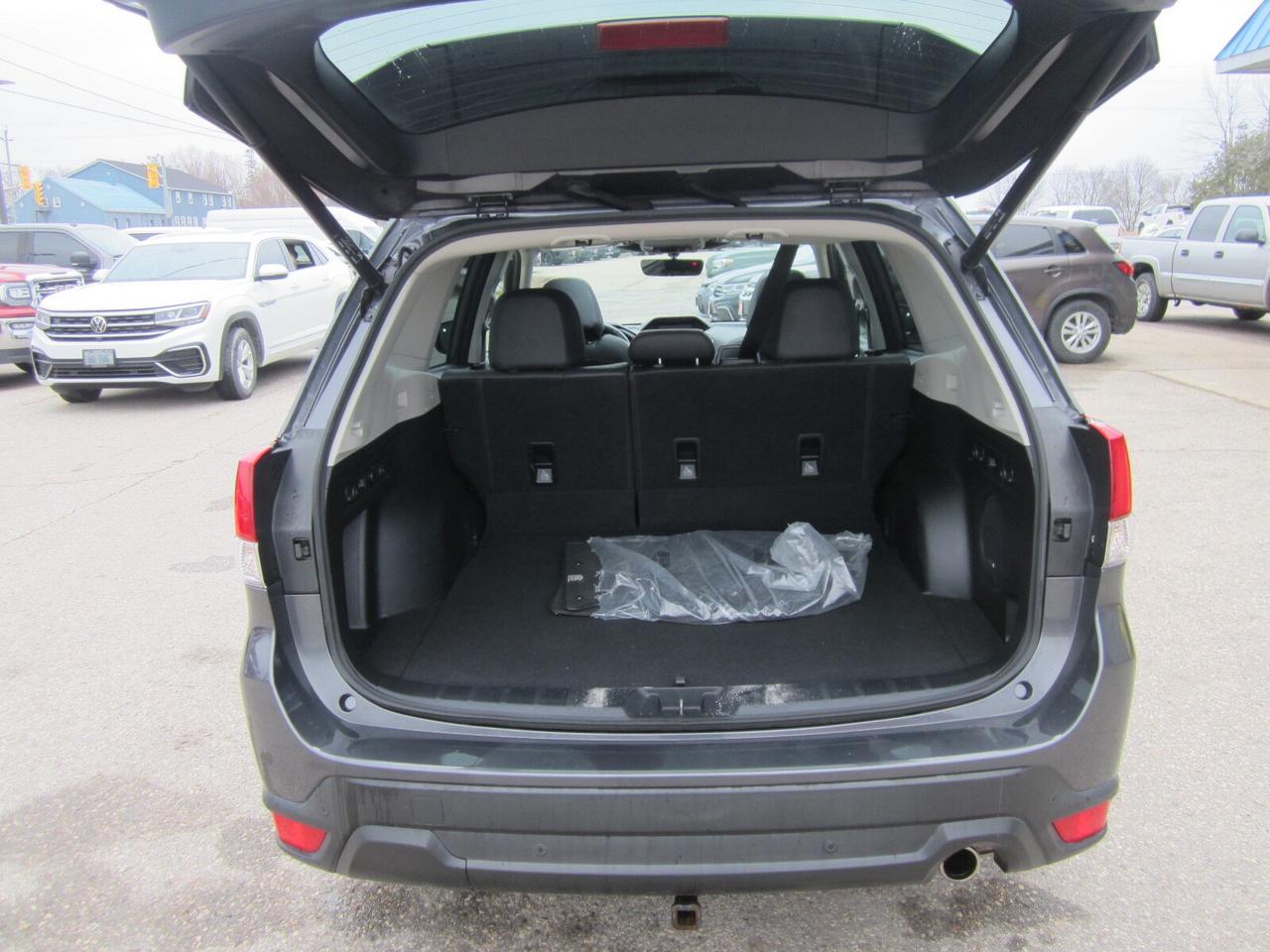 2022 Subaru Forester Limited CVT ONE OWNER NO ACCIDENTS Photo