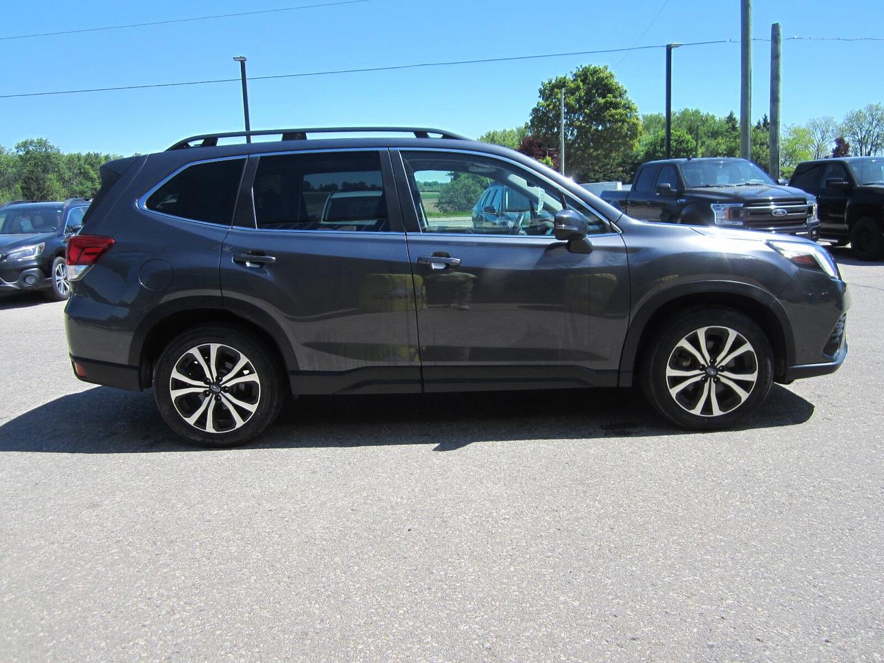 2022 Subaru Forester Limited CVT ONE OWNER NO ACCIDENTS Photo3