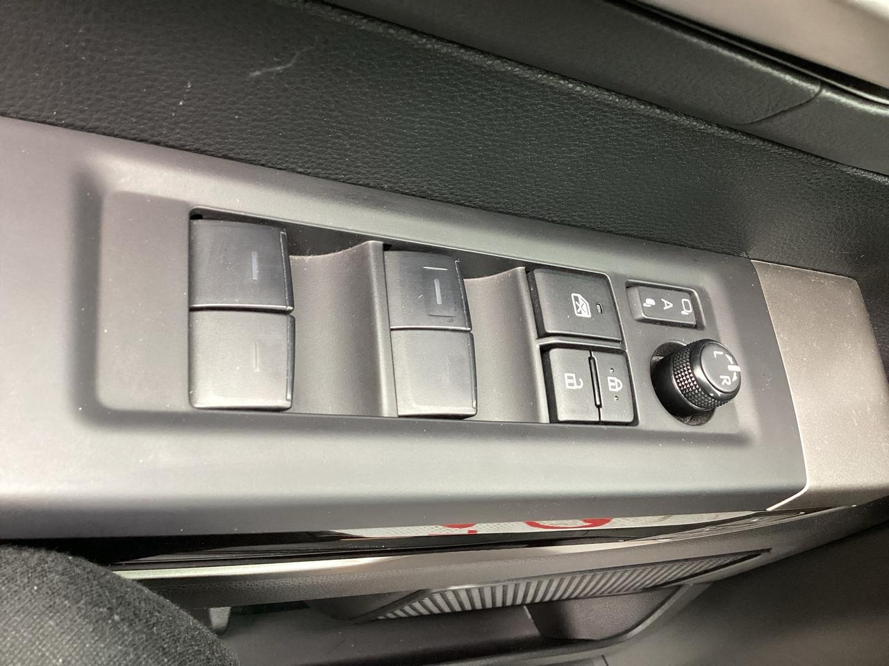 2022 Toyota Tundra Crewmax Limited Long Bed Photo