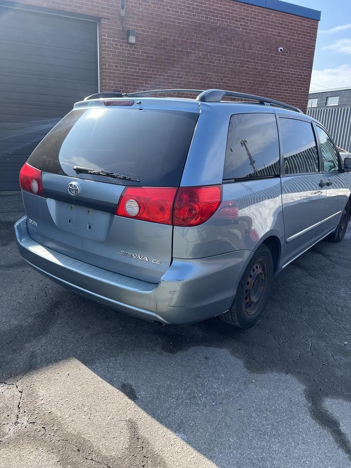 2006 Toyota Sienna 5DR CE 8-PASSENGER Photo4