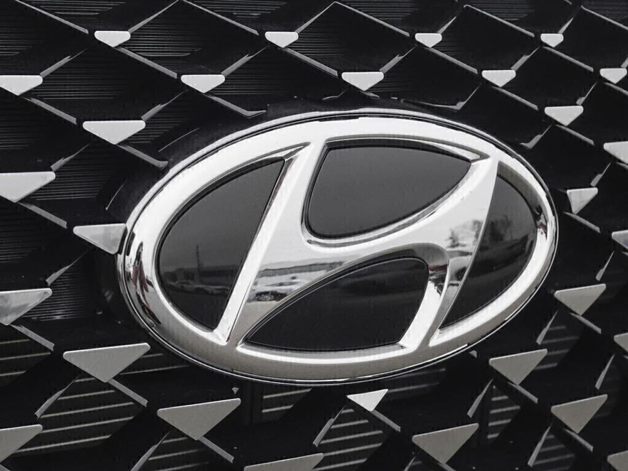 2025 Hyundai Venue Ultimate Photo