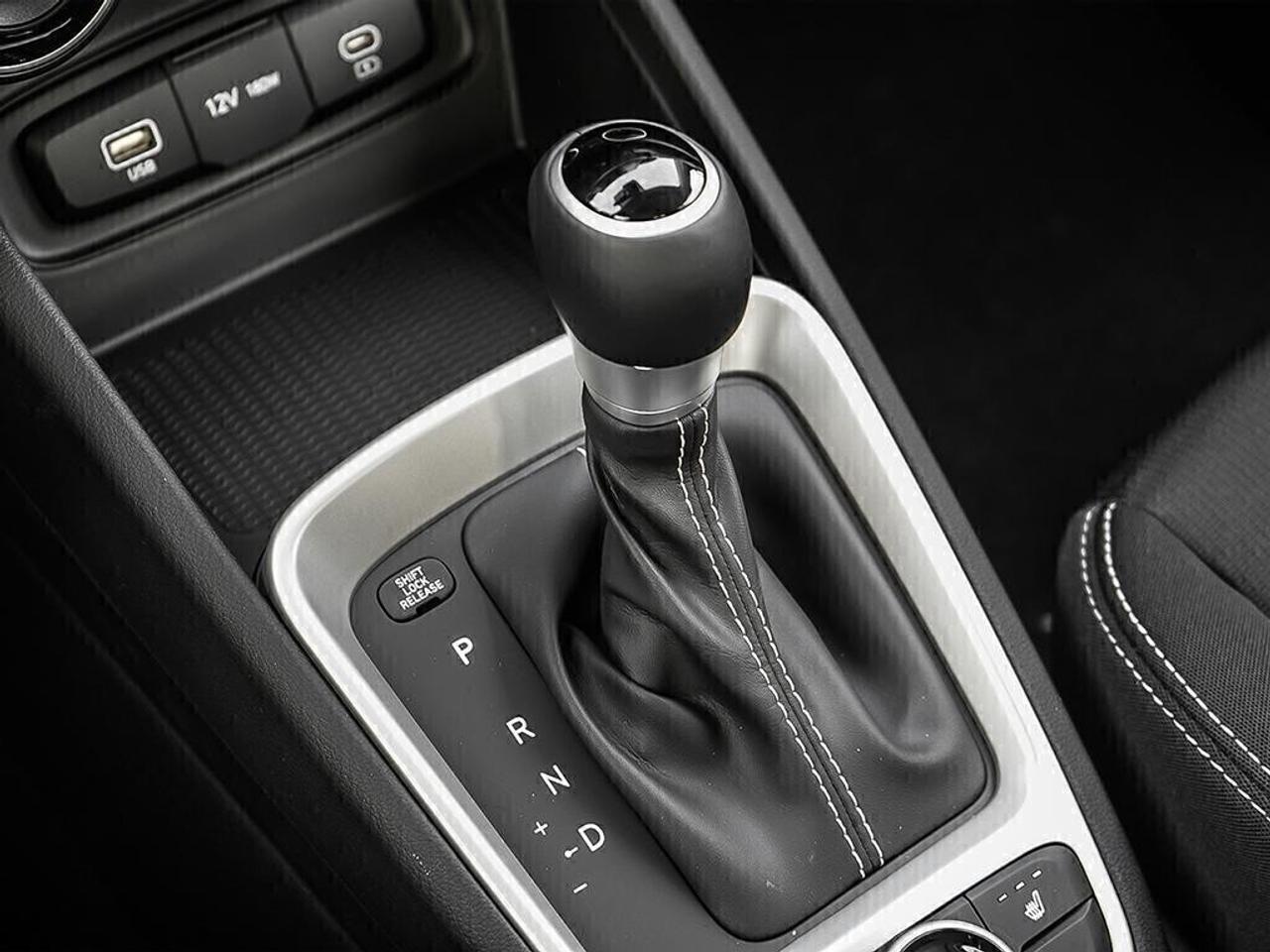 2025 Hyundai Venue Essential Photo