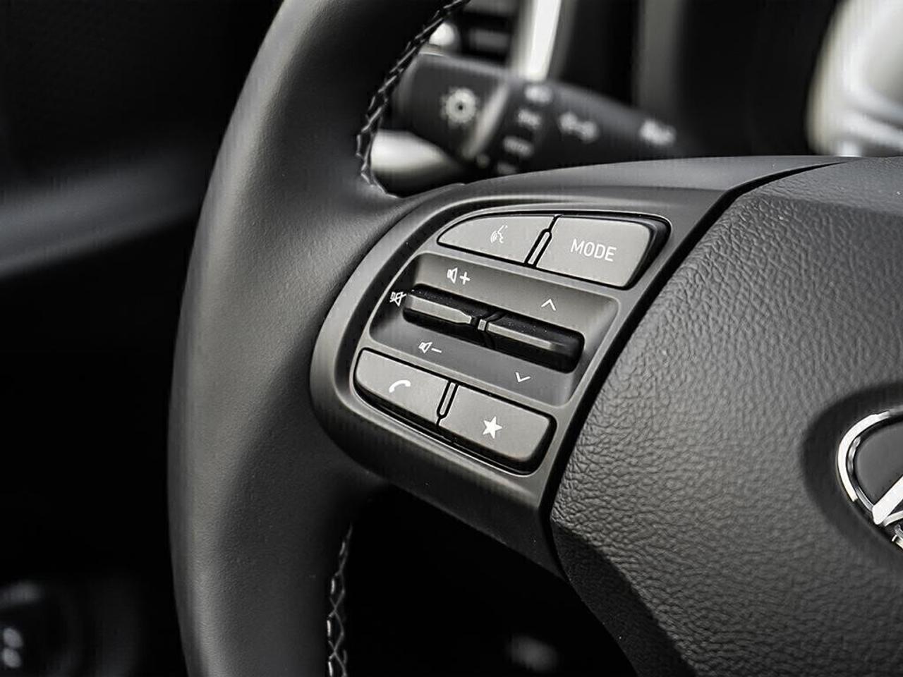 2025 Hyundai Venue Essential Photo