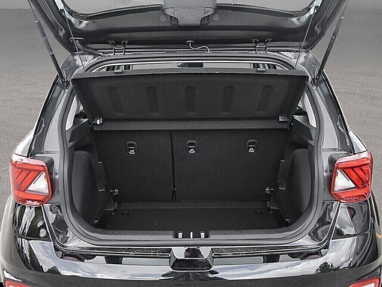 2025 Hyundai Venue Essential Photo