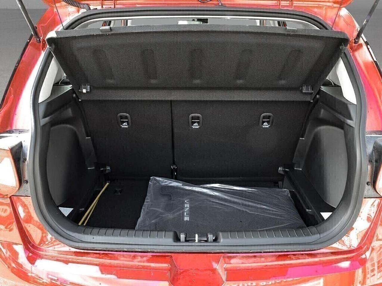 2025 Hyundai Venue Ultimate Photo