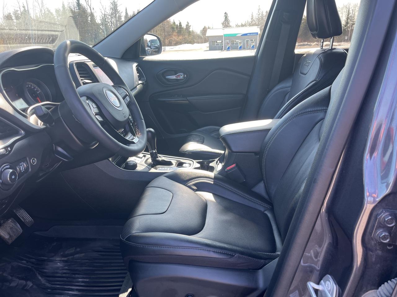 2023 Jeep Cherokee Altitude - Htd Leather/Wheel - Adaptive Cruise Photo