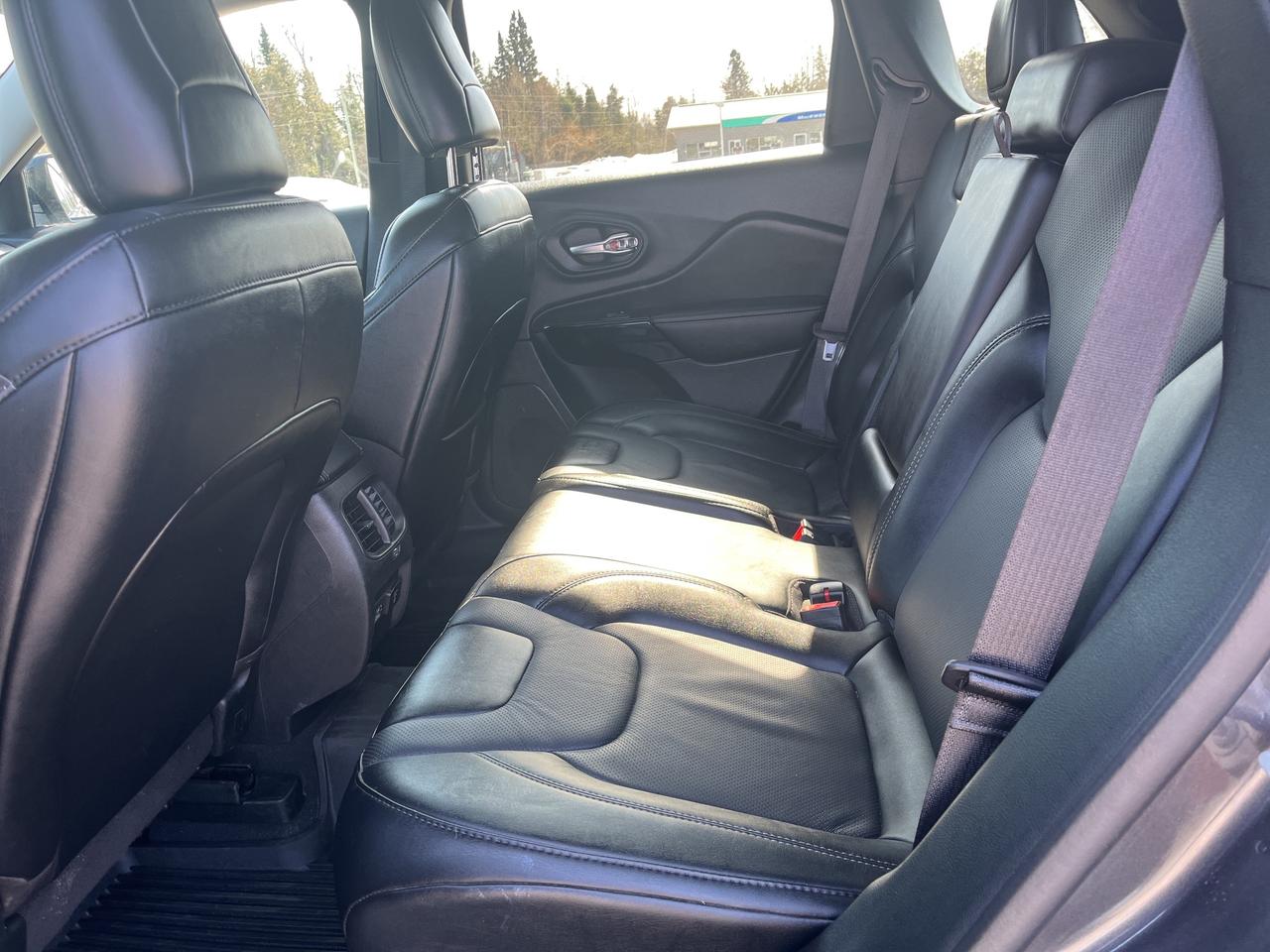 2023 Jeep Cherokee Altitude - Htd Leather/Wheel - Adaptive Cruise Photo