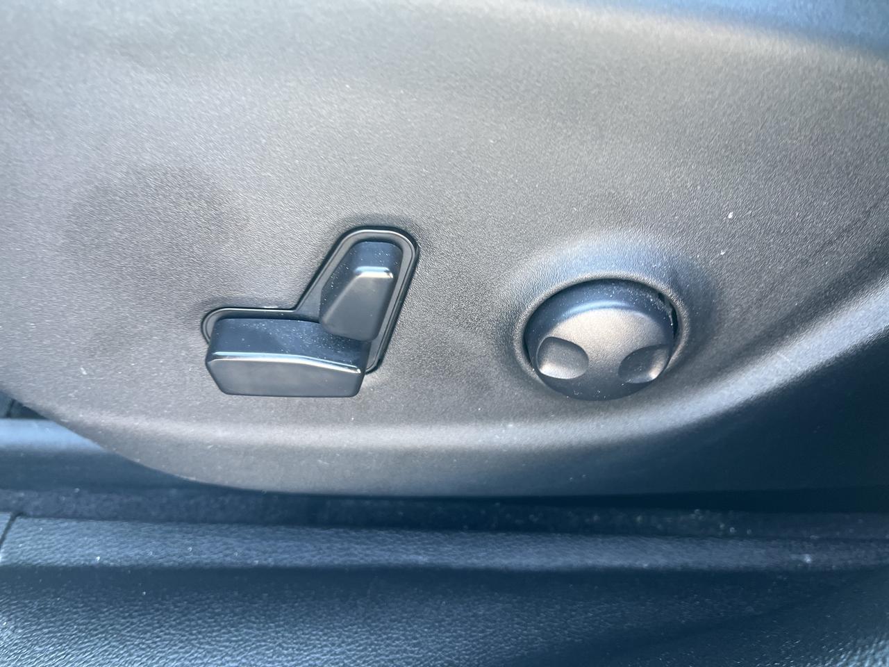 2023 Jeep Cherokee Altitude - Htd Leather/Wheel - Adaptive Cruise Photo