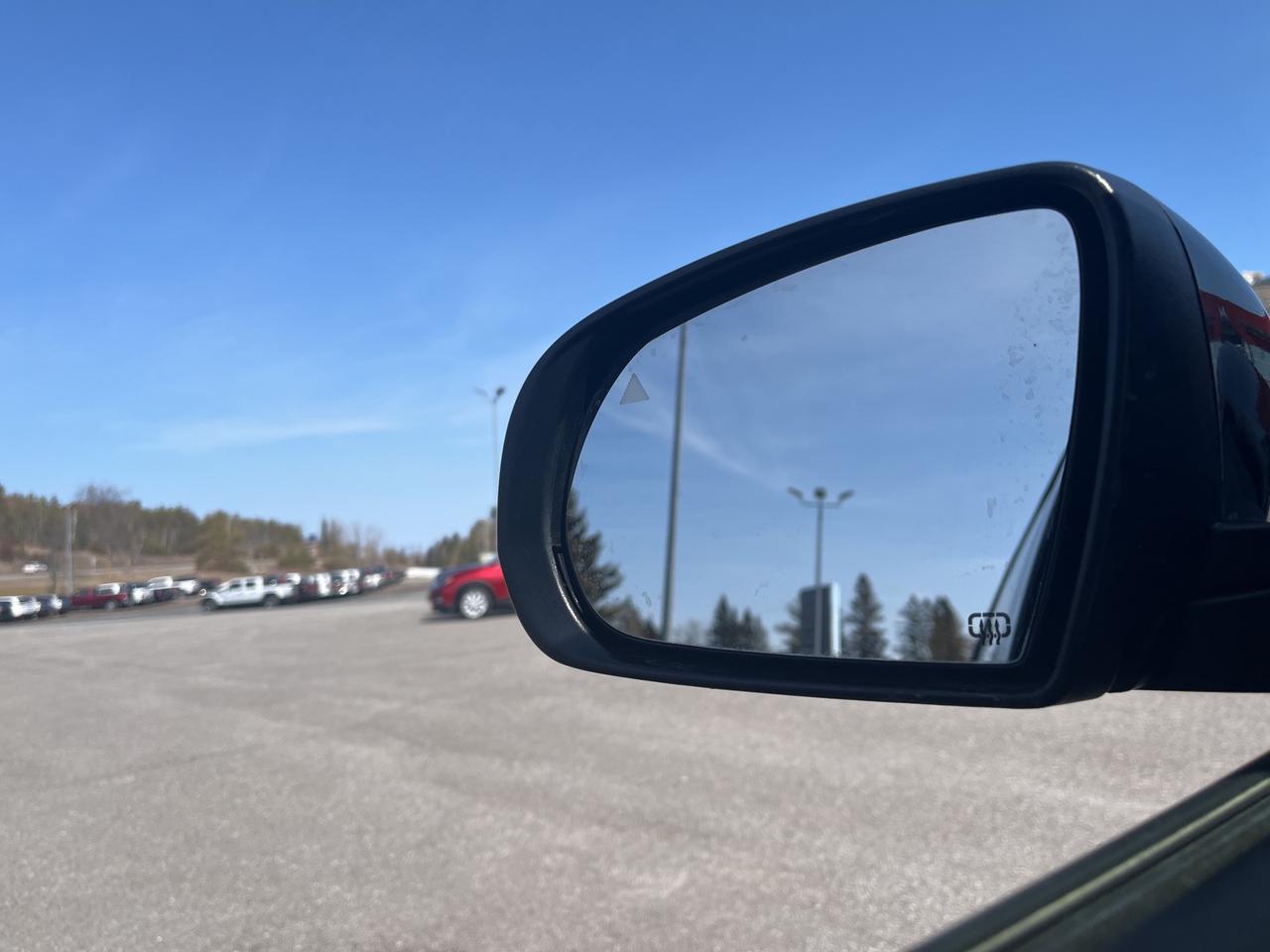 2023 Jeep Cherokee Altitude - Htd Leather/Wheel - Adaptive Cruise Photo