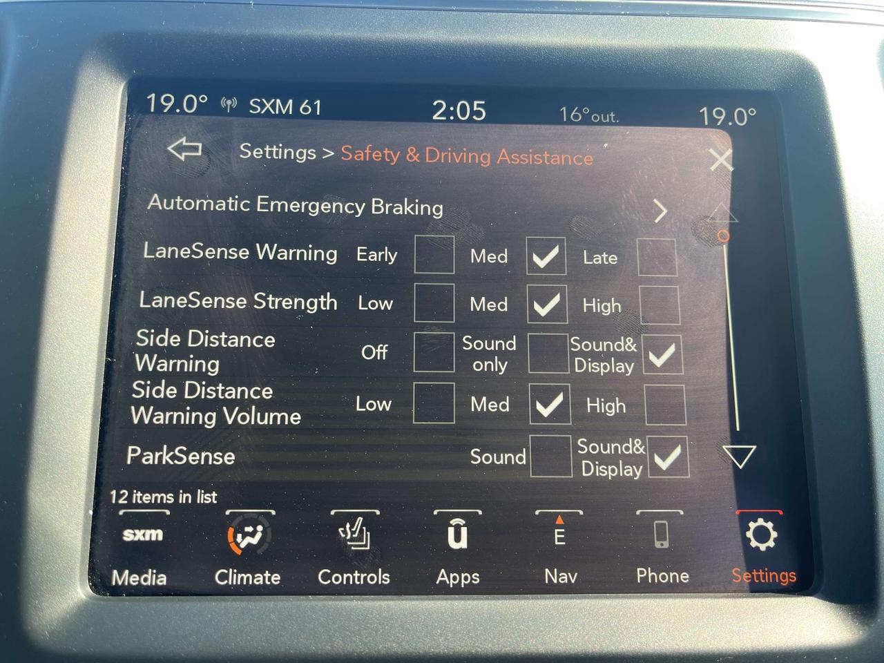2023 Jeep Cherokee Altitude - Htd Leather/Wheel - Adaptive Cruise Photo