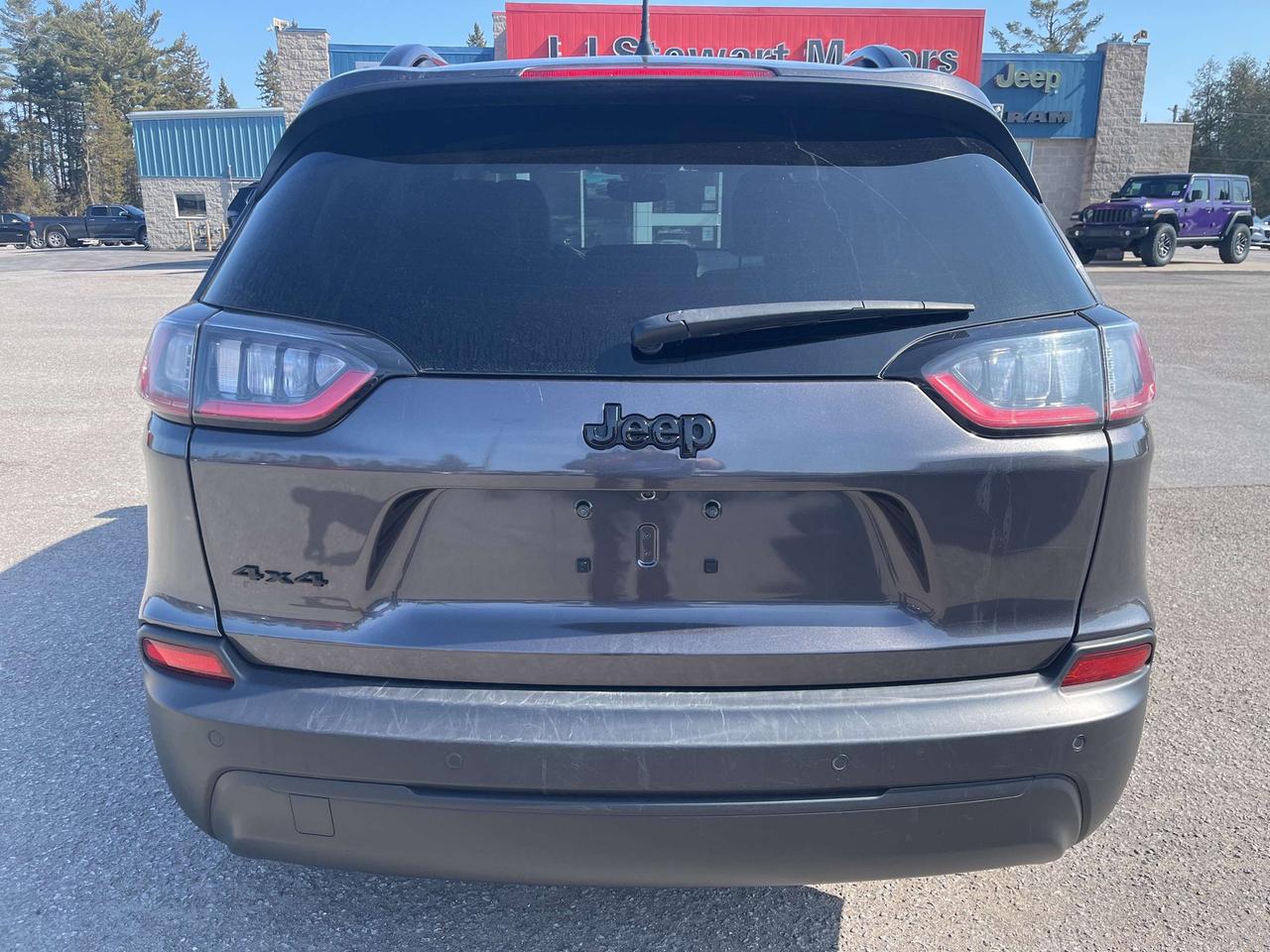 2023 Jeep Cherokee Altitude - Htd Leather/Wheel - Adaptive Cruise Photo