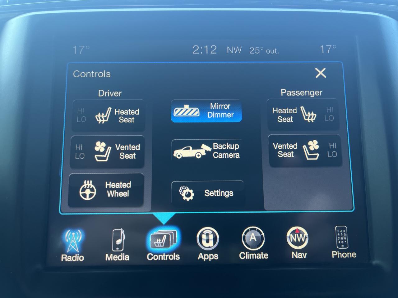 2016 RAM 1500 Sport - Sunroof - Htd/Vtd Leather Photo