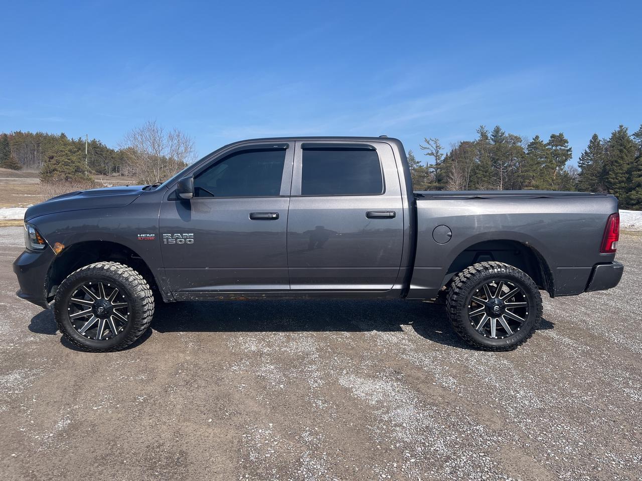 2016 RAM 1500 Sport - Sunroof - Htd/Vtd Leather Photo