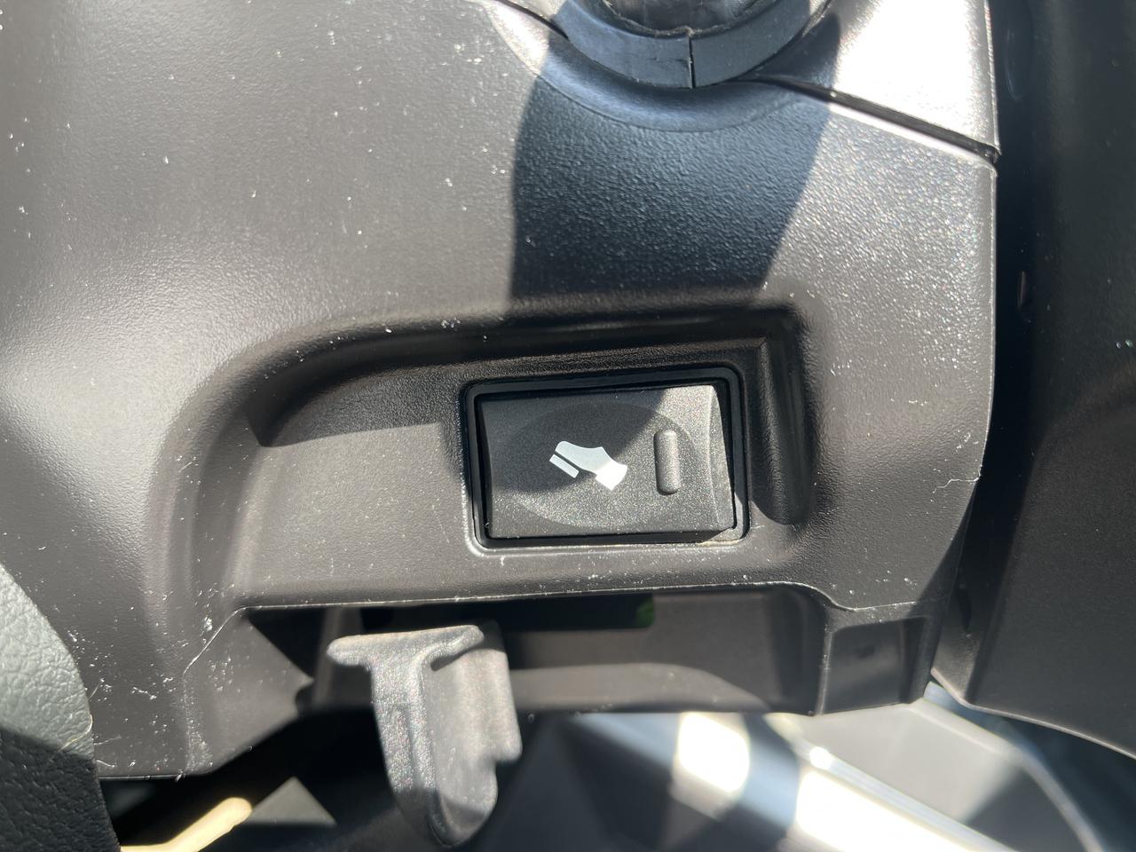 2016 RAM 1500 Sport - Sunroof - Htd/Vtd Leather Photo
