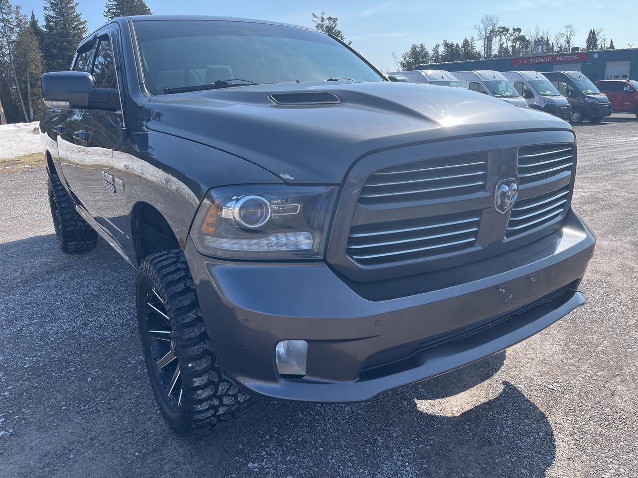 2016 RAM 1500 Sport - Sunroof - Htd/Vtd Leather Photo