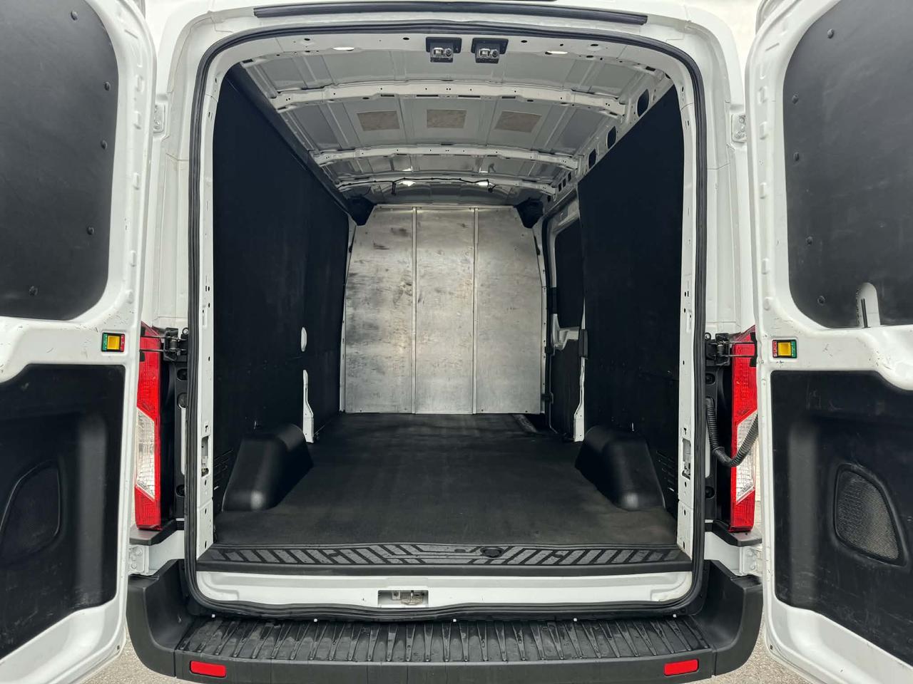 2023 Ford Transit Cargo Van T-250 MED ROOF AWD Photo