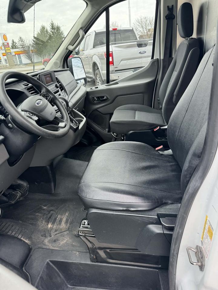 2023 Ford Transit Cargo Van T-250 MED ROOF AWD Photo