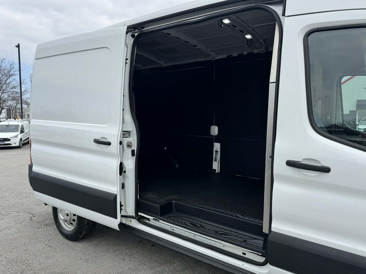 2023 Ford Transit Cargo Van T-250 MED ROOF AWD Photo