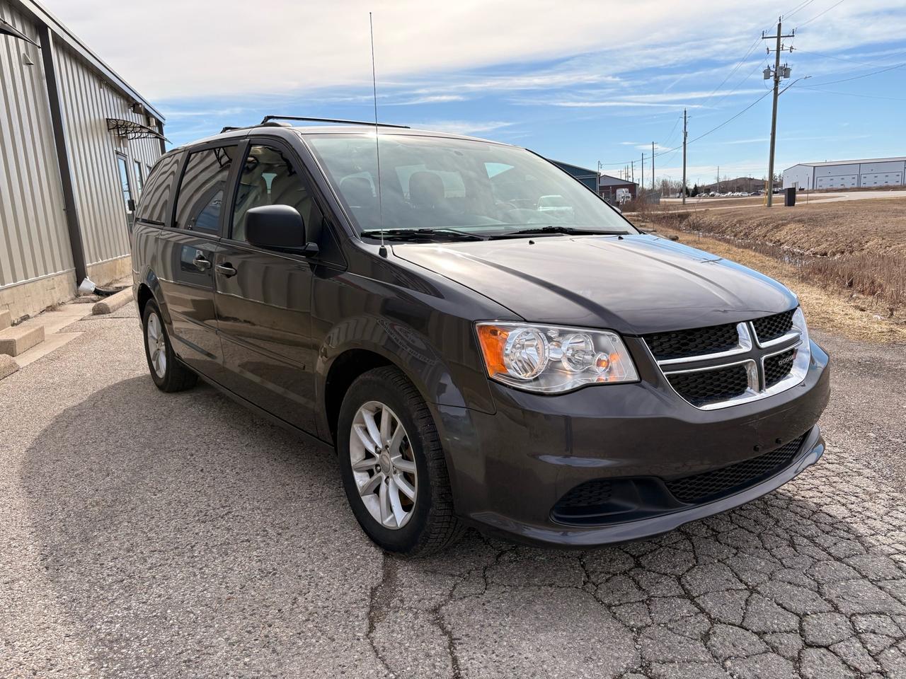 2017 Dodge Grand Caravan 4dr Wgn SXT Photo2