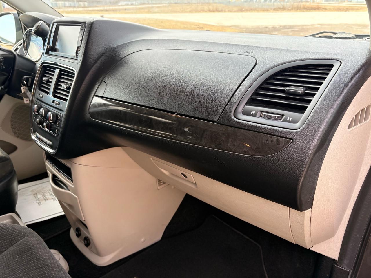 2017 Dodge Grand Caravan 4dr Wgn SXT Photo