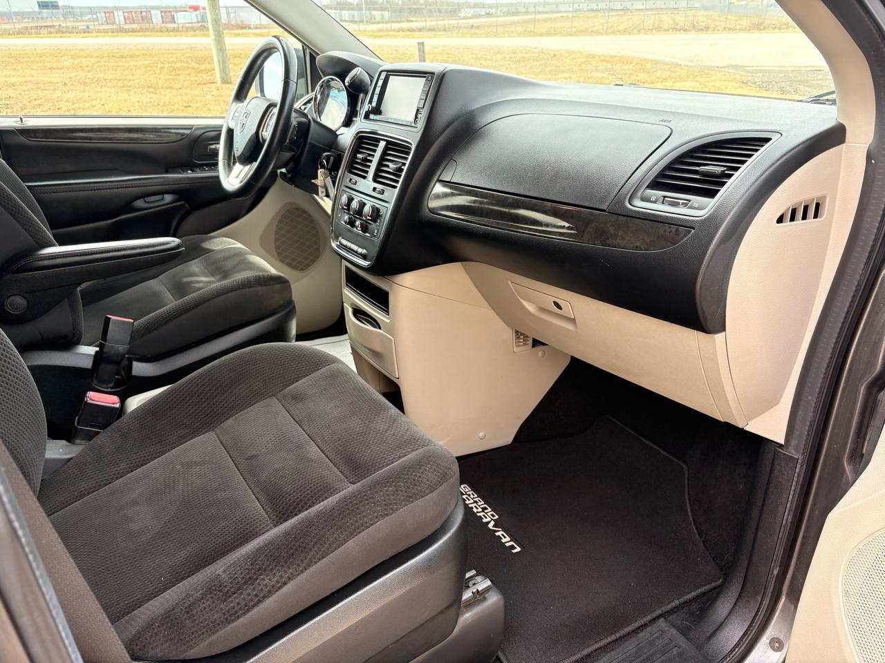 2017 Dodge Grand Caravan 4dr Wgn SXT Photo