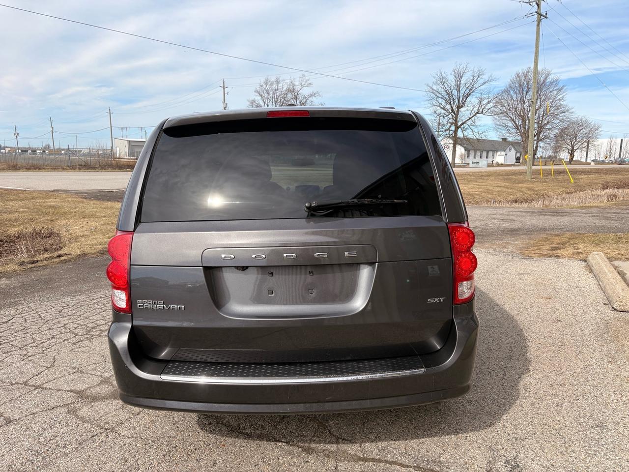 2017 Dodge Grand Caravan 4dr Wgn SXT Photo