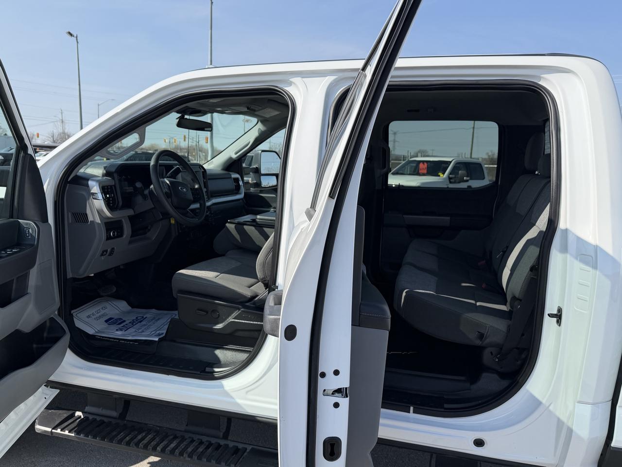 2025 Ford F-250 XLT 4WD Crew Cab 8' Box Photo