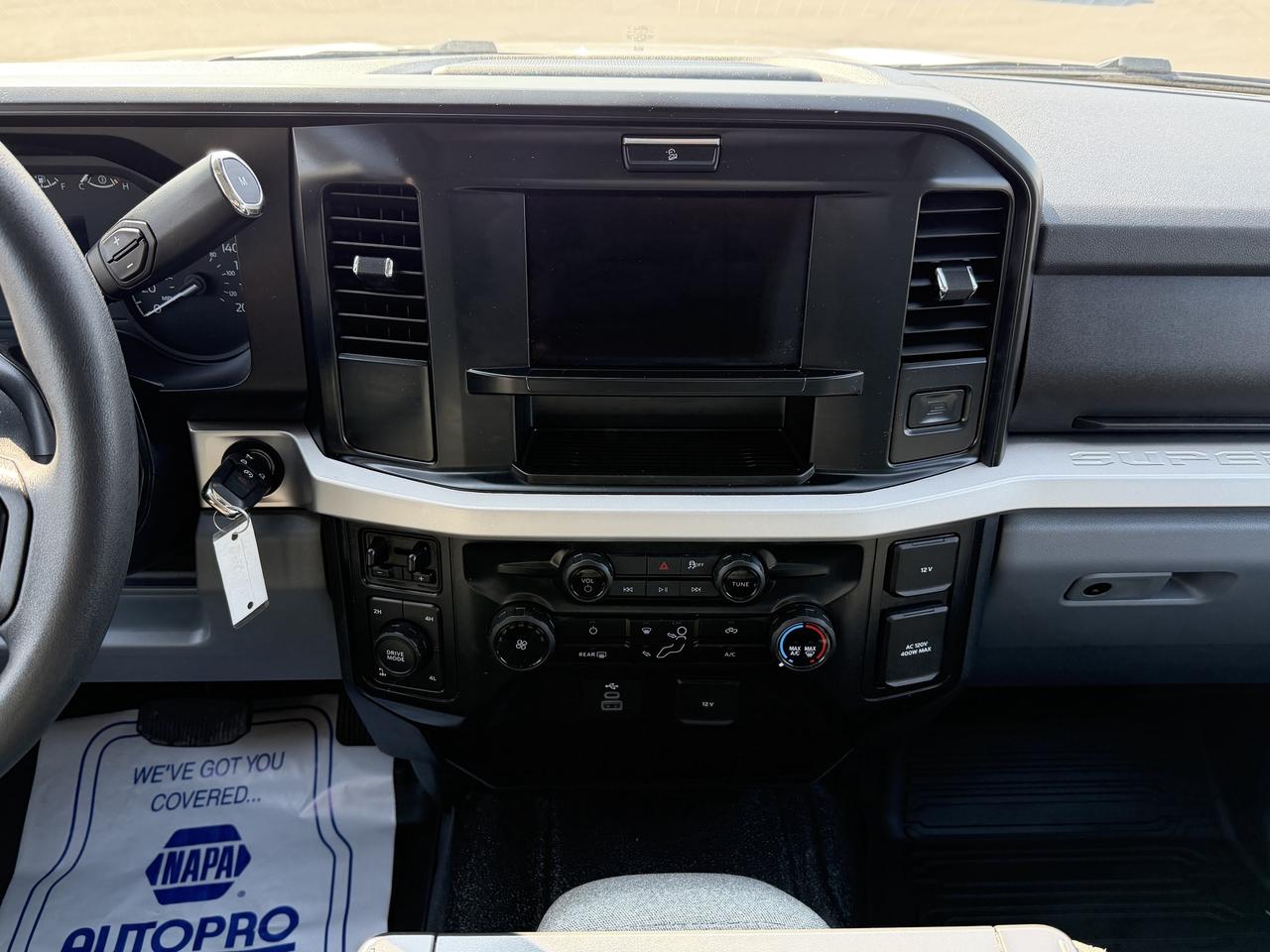 2025 Ford F-250 XLT 4WD Crew Cab 8' Box Photo