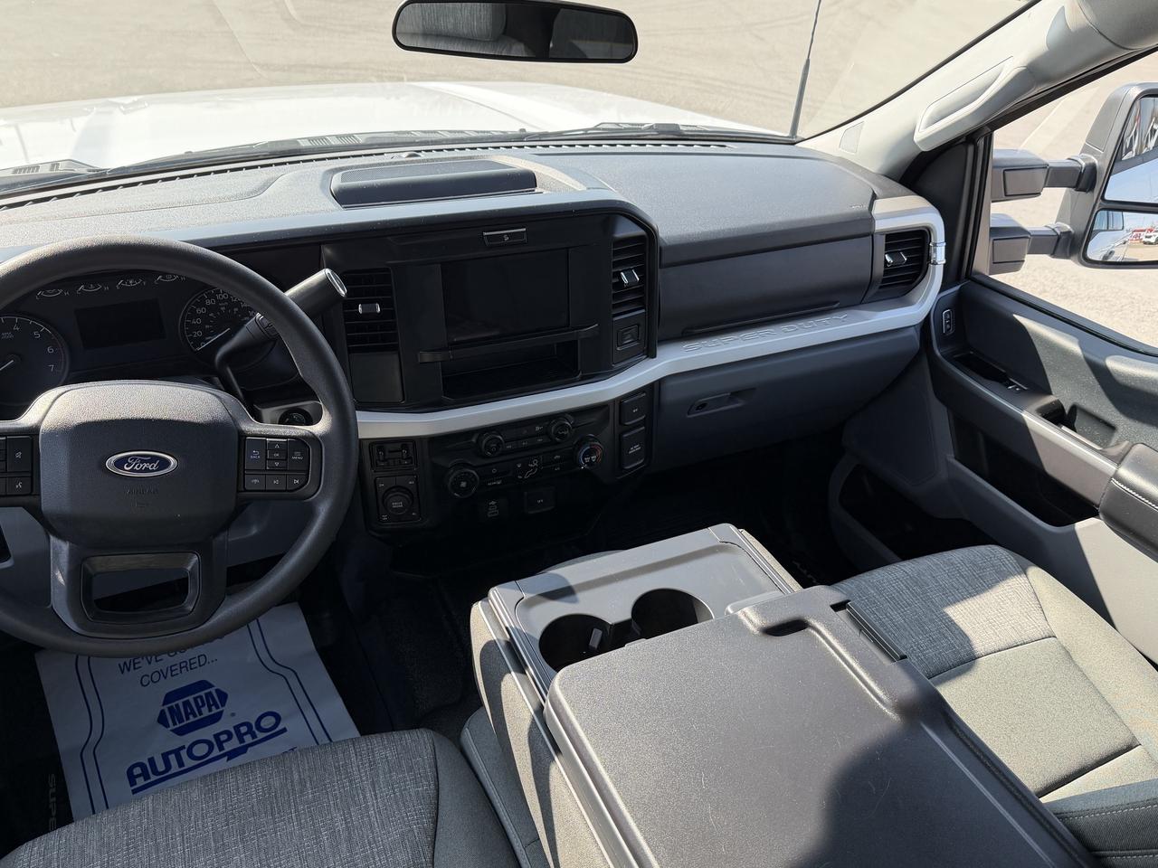 2025 Ford F-250 XLT 4WD Crew Cab 8' Box Photo