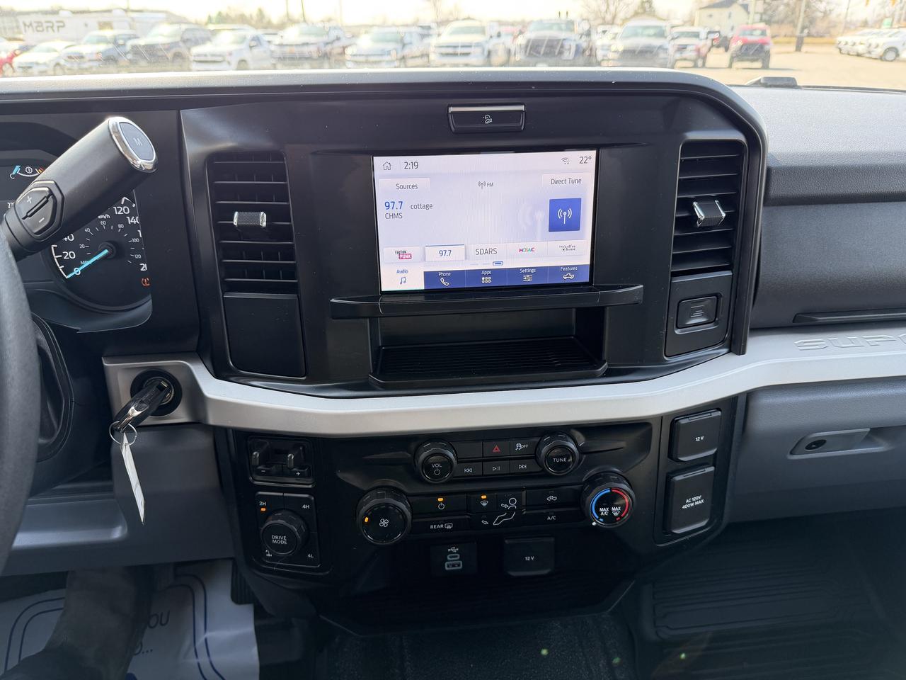 2025 Ford F-250 XLT 4WD Crew Cab 8' Box Photo