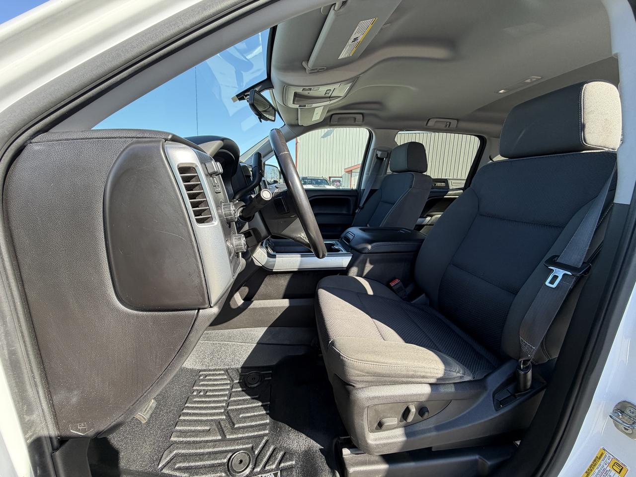 2016 Chevrolet Silverado 1500 4WD Crew Cab 143.5  LT Photo