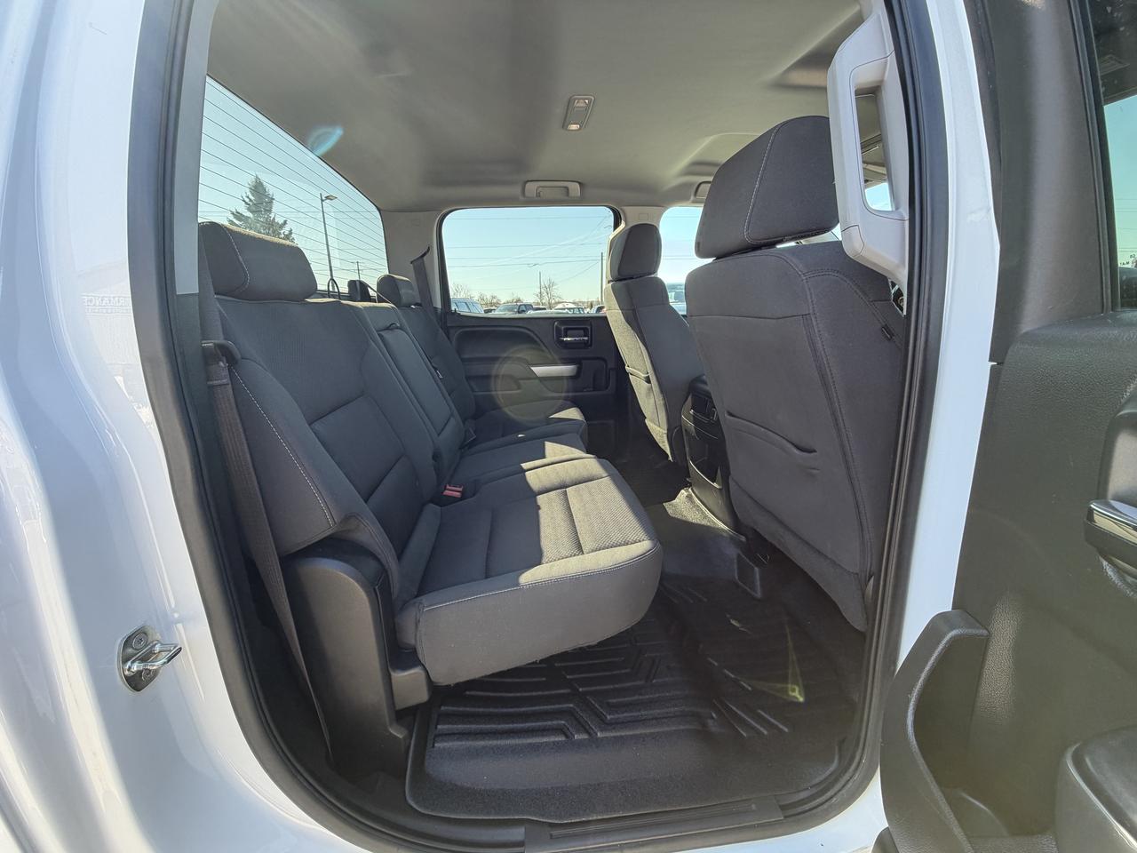 2016 Chevrolet Silverado 1500 4WD Crew Cab 143.5  LT Photo