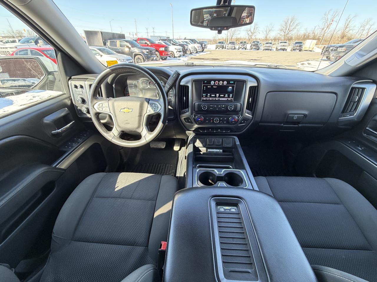 2016 Chevrolet Silverado 1500 4WD Crew Cab 143.5  LT Photo