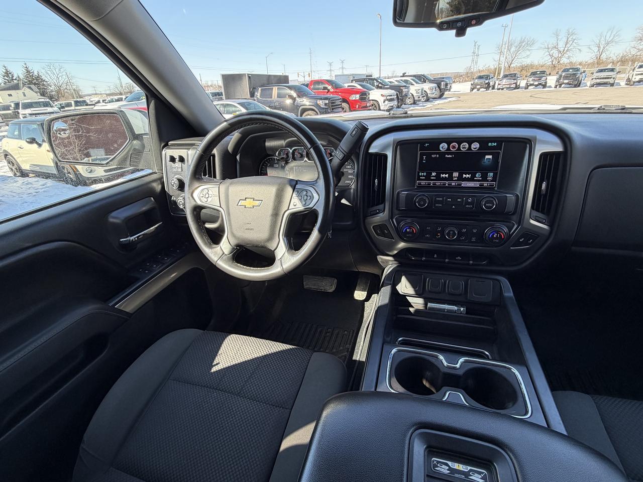 2016 Chevrolet Silverado 1500 4WD Crew Cab 143.5  LT Photo