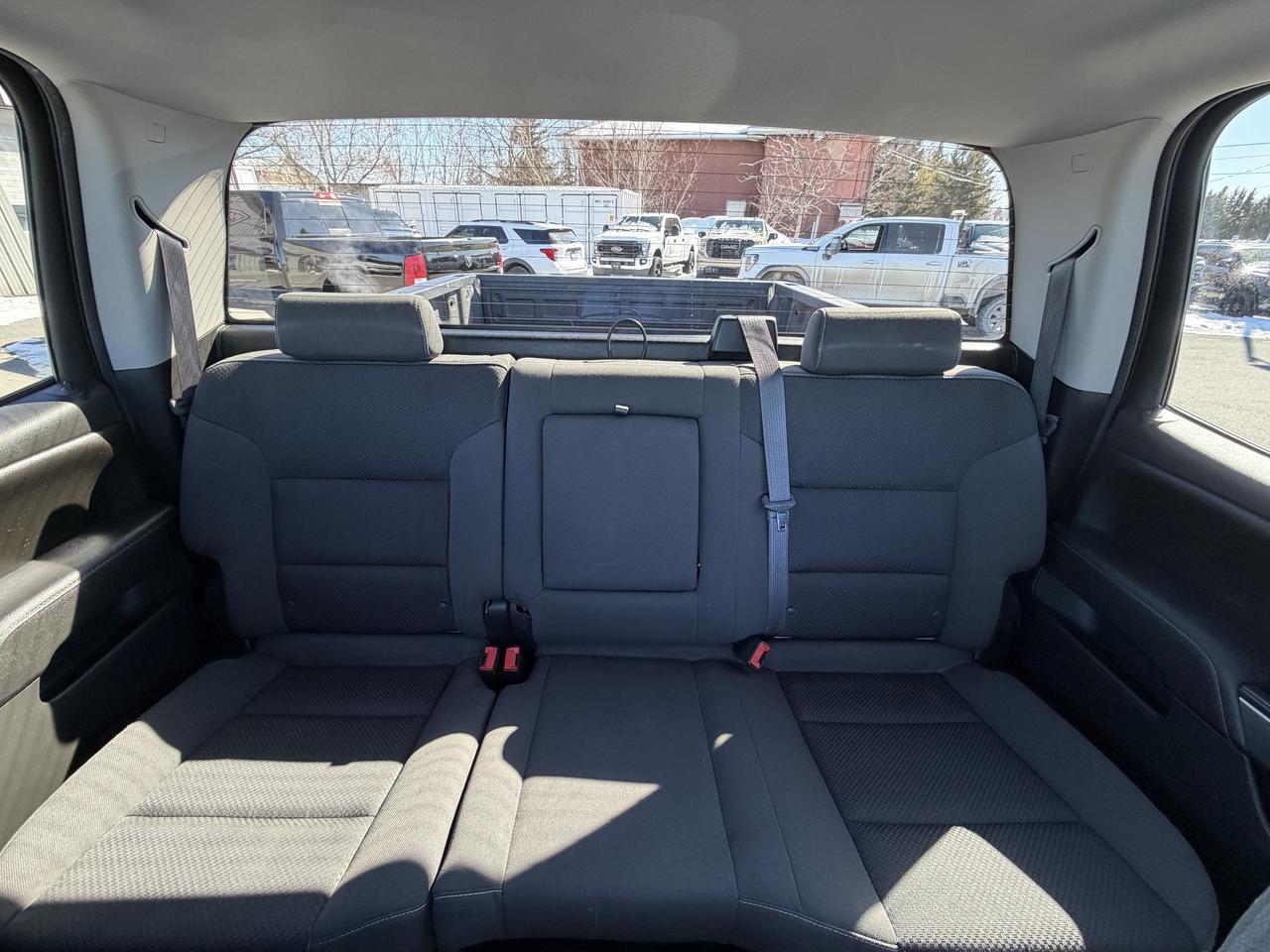 2016 Chevrolet Silverado 1500 4WD Crew Cab 143.5  LT Photo