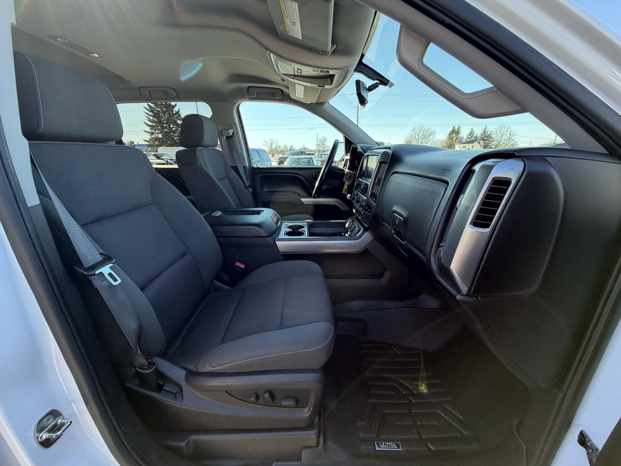 2016 Chevrolet Silverado 1500 4WD Crew Cab 143.5  LT Photo