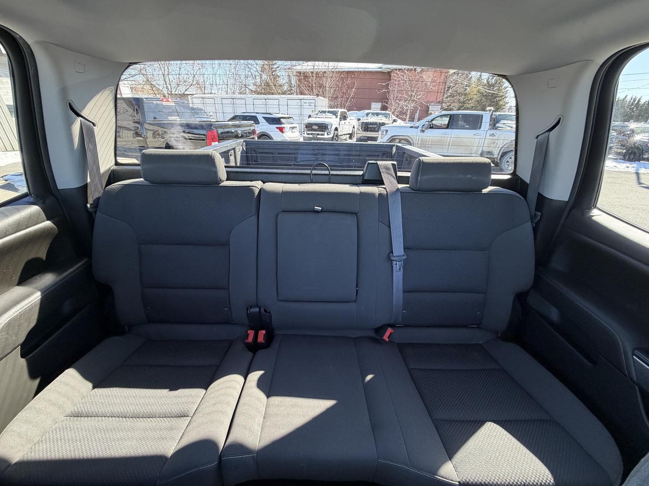 2016 Chevrolet Silverado 1500 4WD Crew Cab 143.5  LT Photo