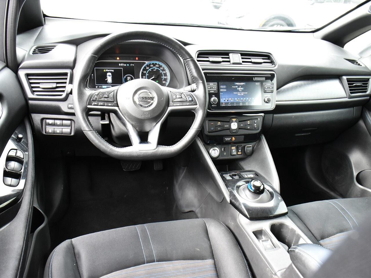 2018 Nissan Leaf SV, FUEL SAVER, HEATED SEATS, GPS Photo