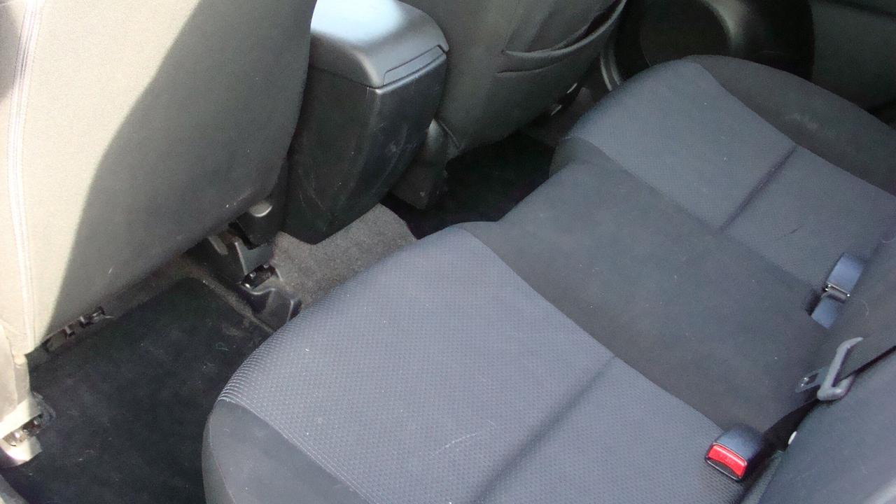 2010 Mazda MAZDA3 4dr Sdn Man GX*NEW PRICE!*DRIVES PERFECT!* Photo