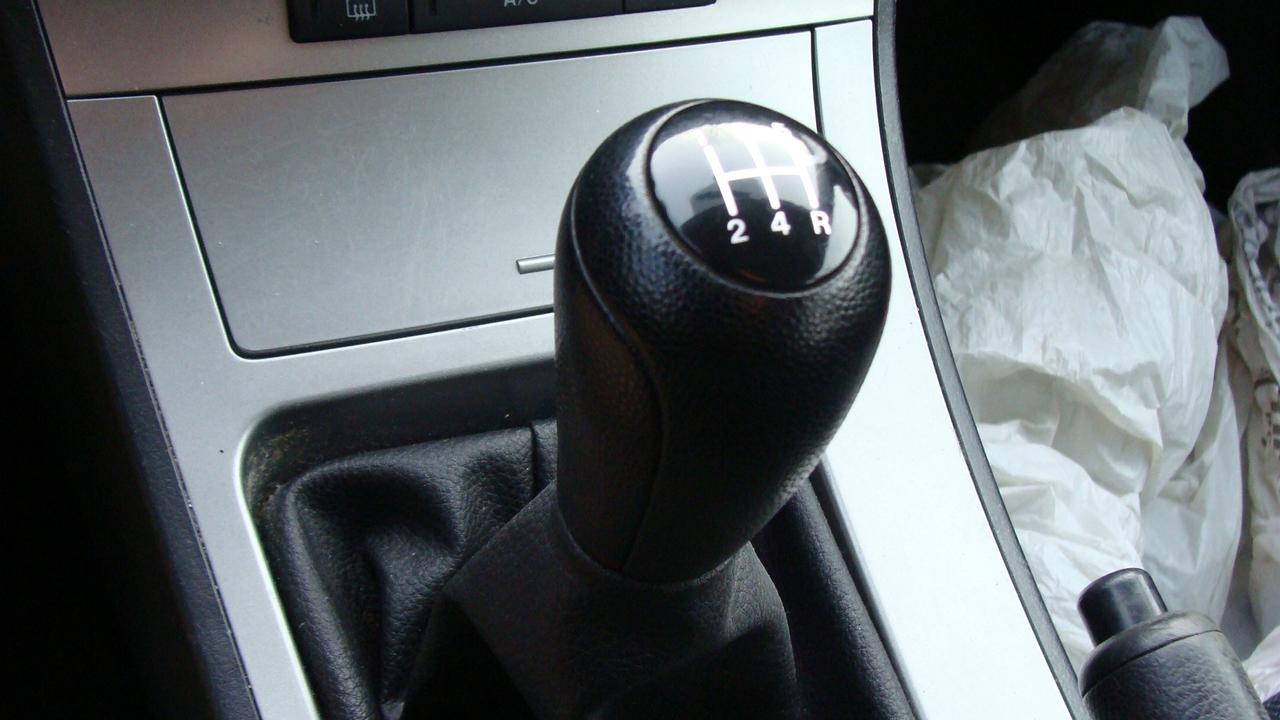 2010 Mazda MAZDA3 4dr Sdn Man GX*NEW PRICE!*DRIVES PERFECT!* Photo