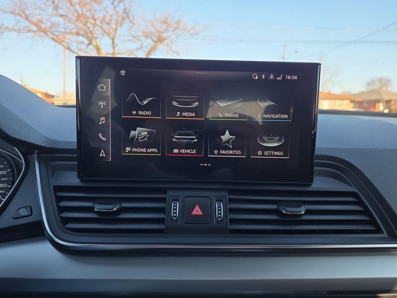 2022 Audi Q5 NO ACCIDENTS / 1 OWNER / VERY LOW KM / BROWN INTER Photo