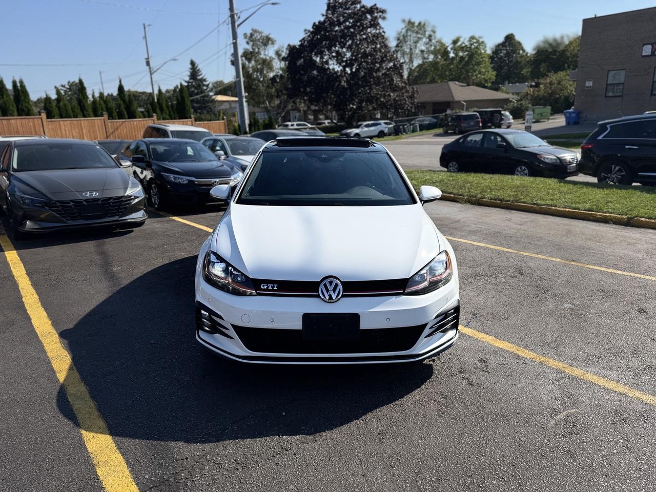 2018 Volkswagen Golf GTI Autobahn DSG   MINT! Photo